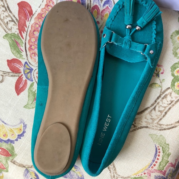 Nine West Flats - Picture 3 of 4